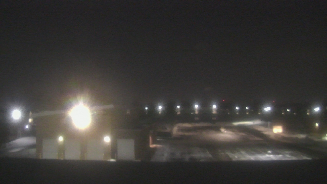 Thumbnail for current weather camera view from Marquardt MS in Glendale Heights, Illinois