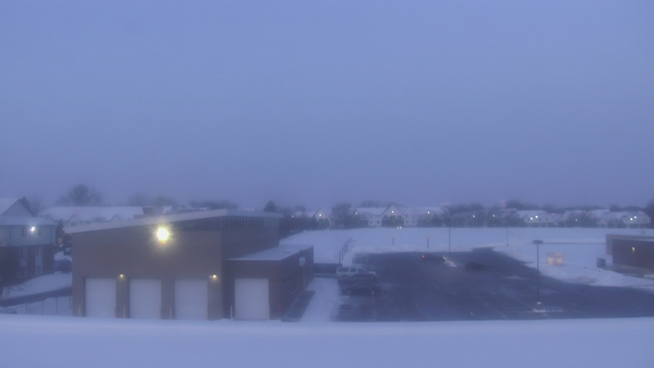 Thumbnail for current weather camera view from Marquardt MS in Glendale Heights, Illinois