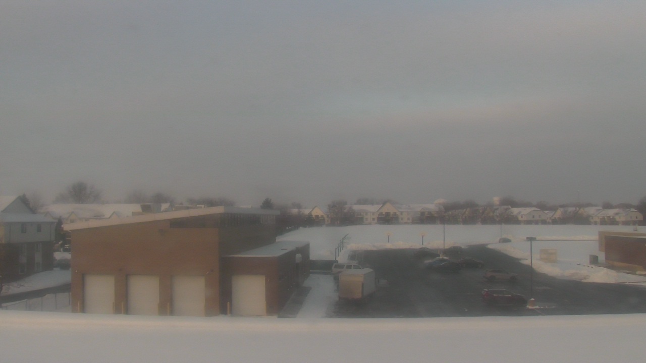 Thumbnail for current weather camera view from Marquardt MS in Glendale Heights, Illinois