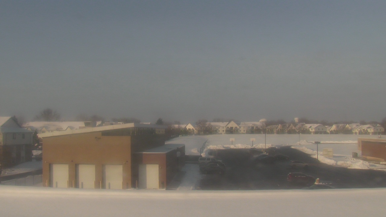 Thumbnail for current weather camera view from Marquardt MS in Glendale Heights, Illinois