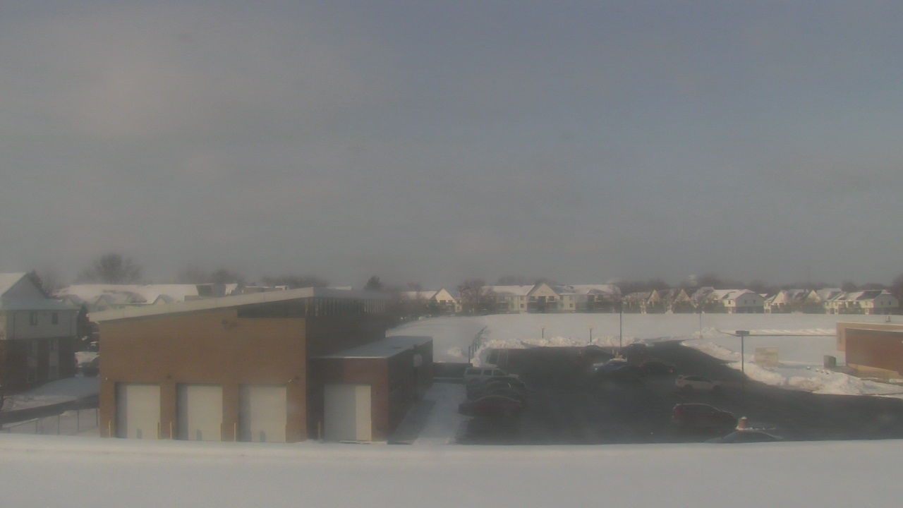 Thumbnail for current weather camera view from Marquardt MS in Glendale Heights, Illinois