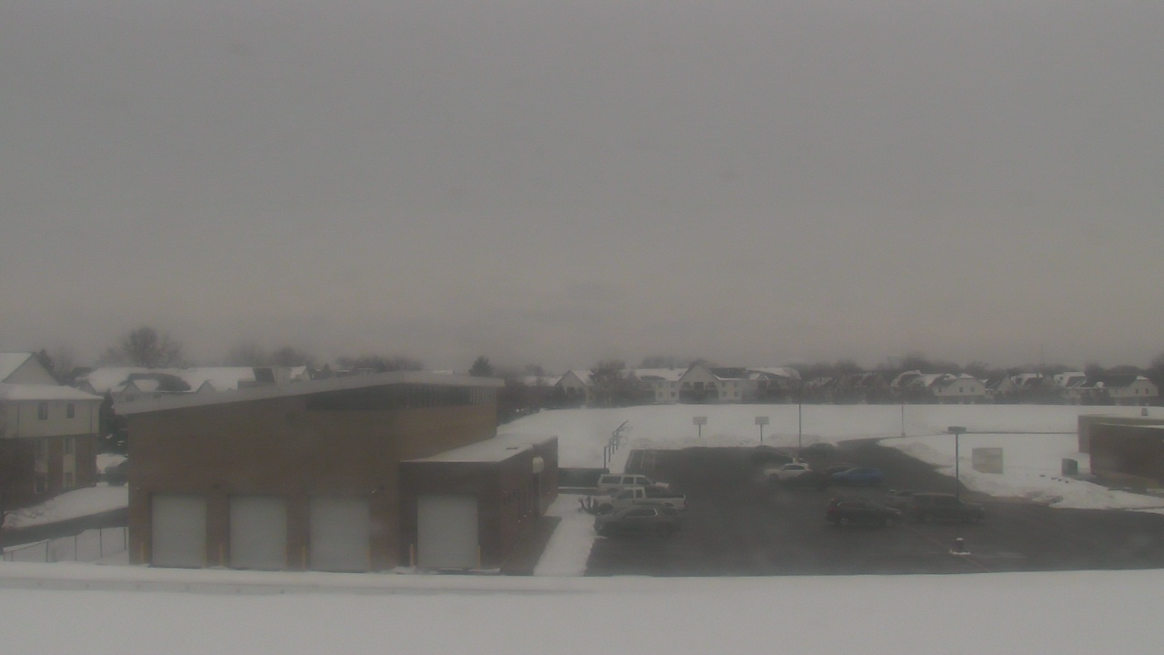 Thumbnail for current weather camera view from Marquardt MS in Glendale Heights, Illinois