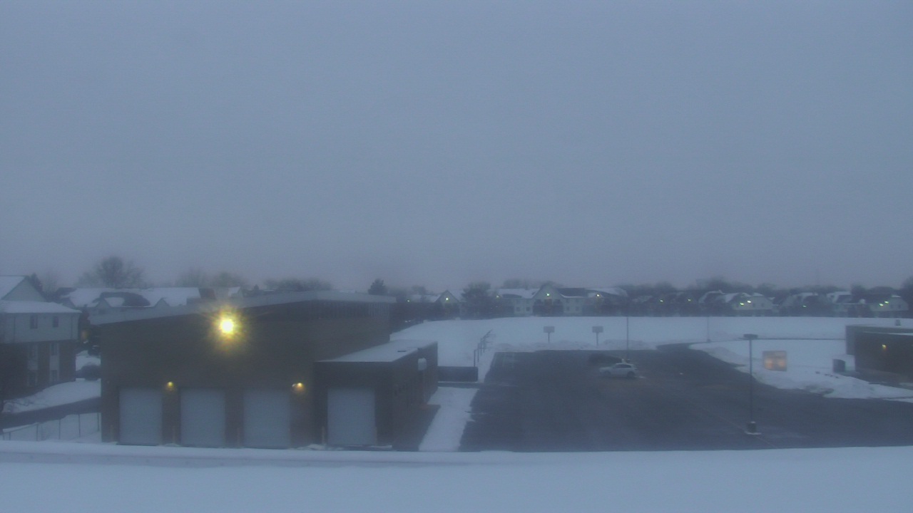 Thumbnail for current weather camera view from Marquardt MS in Glendale Heights, Illinois