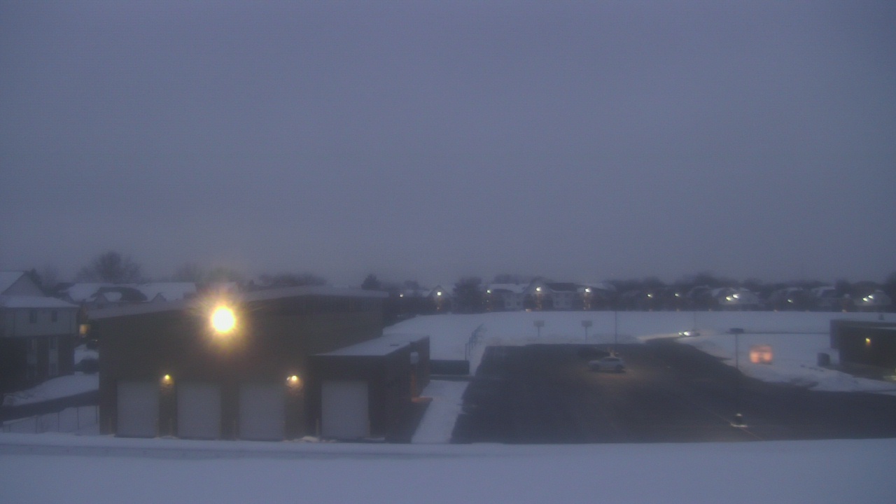 Thumbnail for current weather camera view from Marquardt MS in Glendale Heights, Illinois
