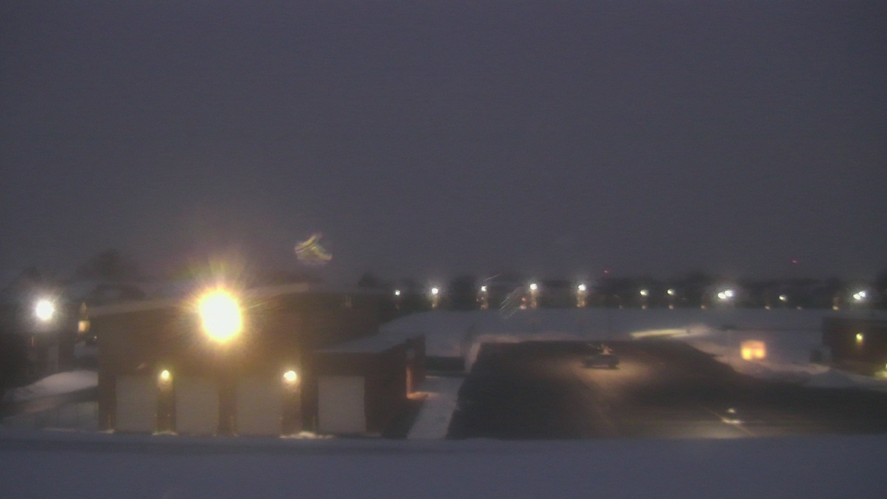 Thumbnail for current weather camera view from Marquardt MS in Glendale Heights, Illinois