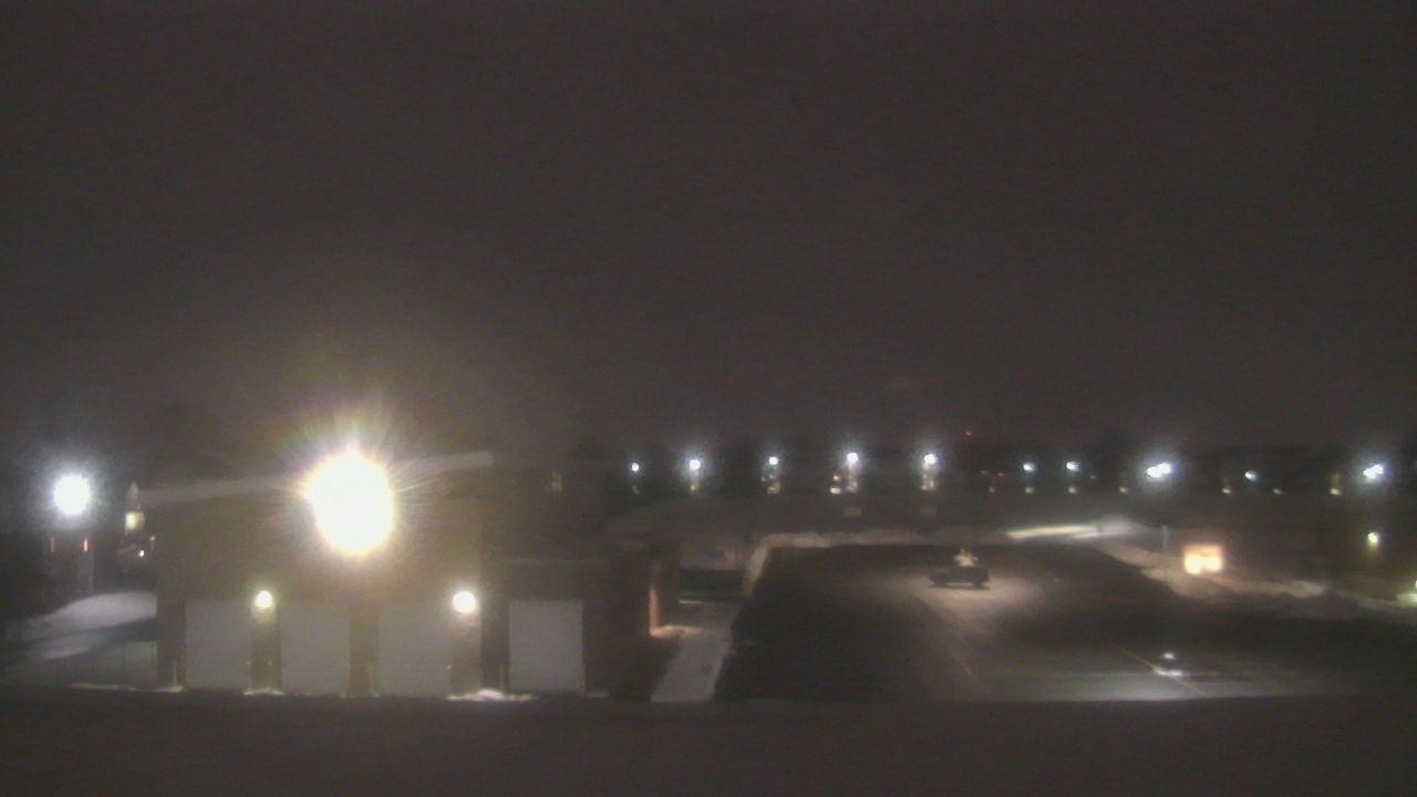 Thumbnail for current weather camera view from Marquardt MS in Glendale Heights, Illinois