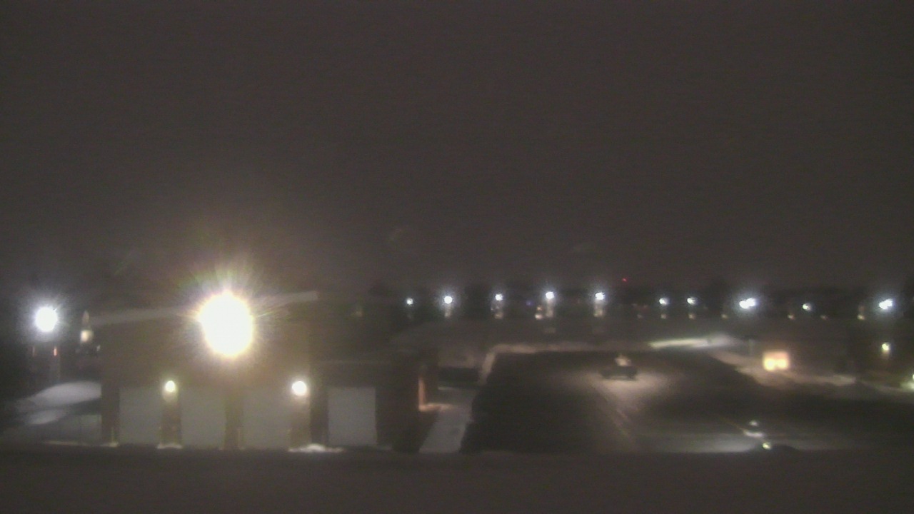 Thumbnail for current weather camera view from Marquardt MS in Glendale Heights, Illinois