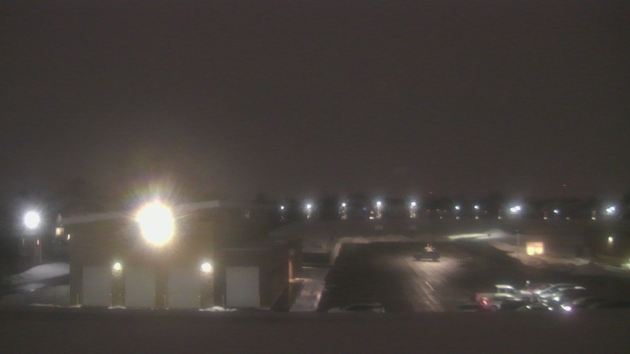 Thumbnail for current weather camera view from Marquardt MS in Glendale Heights, Illinois