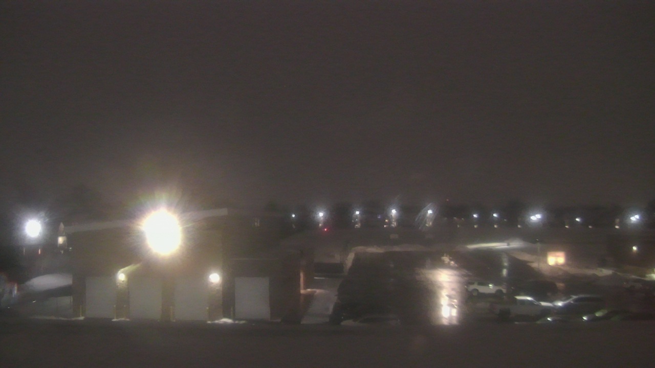 Thumbnail for current weather camera view from Marquardt MS in Glendale Heights, Illinois