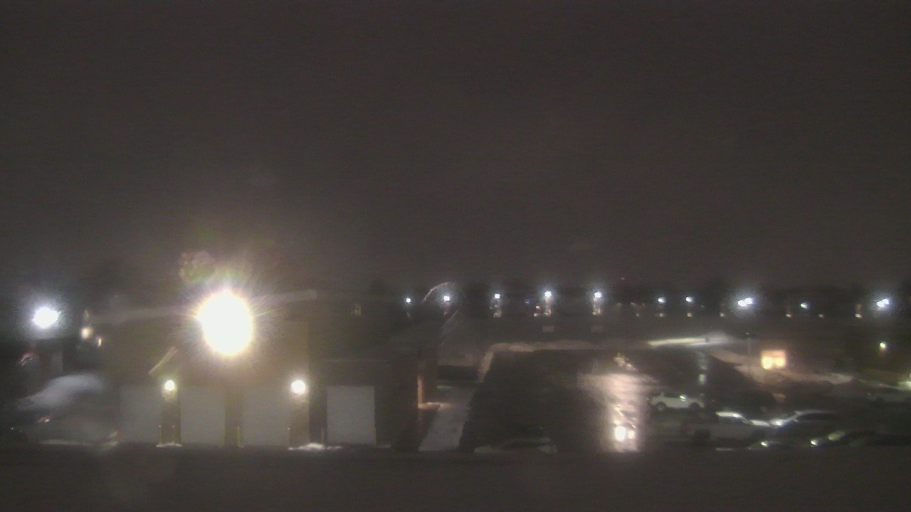 Thumbnail for current weather camera view from Marquardt MS in Glendale Heights, Illinois