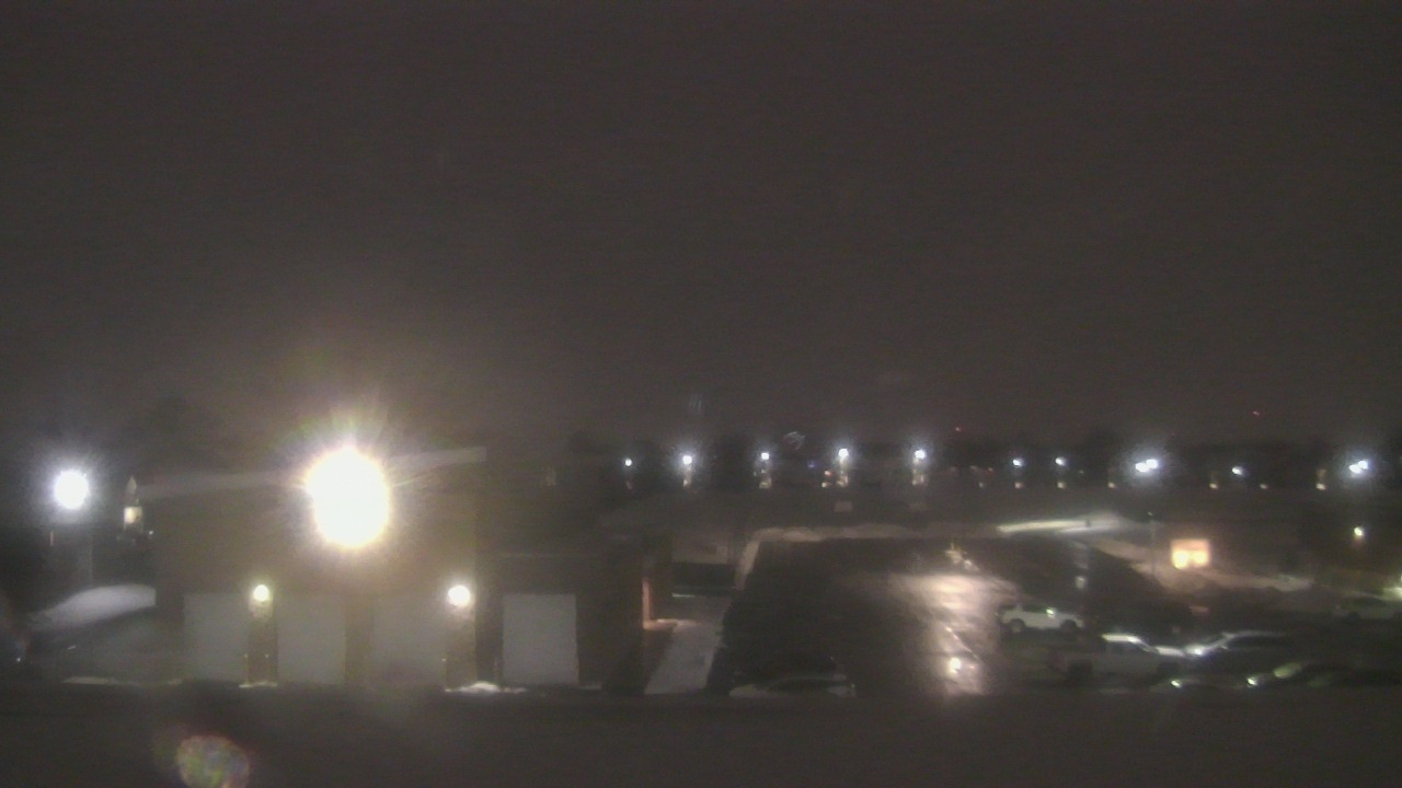 Thumbnail for current weather camera view from Marquardt MS in Glendale Heights, Illinois