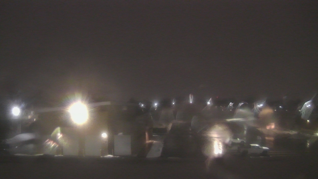 Thumbnail for current weather camera view from Marquardt MS in Glendale Heights, Illinois