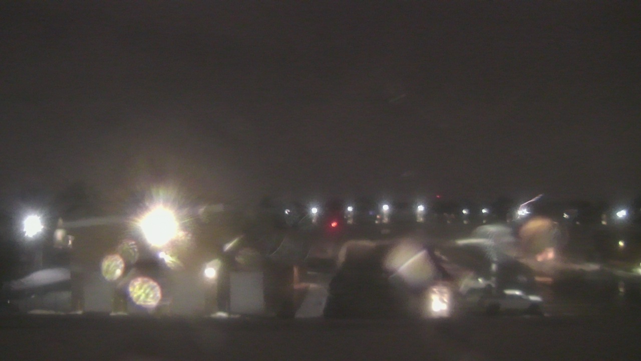 Thumbnail for current weather camera view from Marquardt MS in Glendale Heights, Illinois