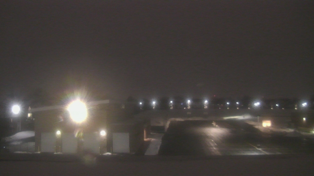 Thumbnail for current weather camera view from Marquardt MS in Glendale Heights, Illinois