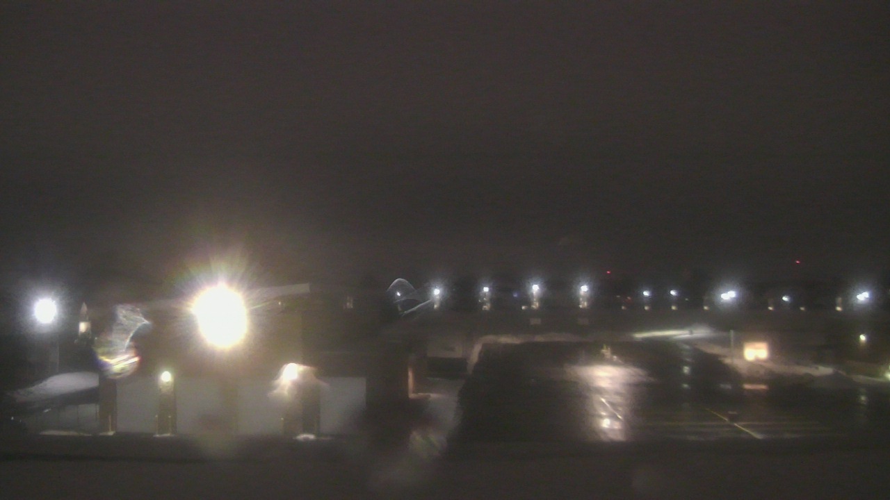 Thumbnail for current weather camera view from Marquardt MS in Glendale Heights, Illinois