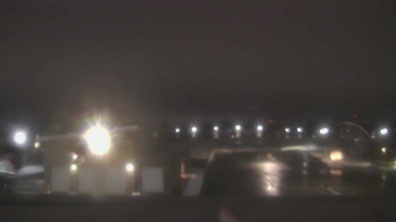 Thumbnail for current weather camera view from Marquardt MS in Glendale Heights, Illinois