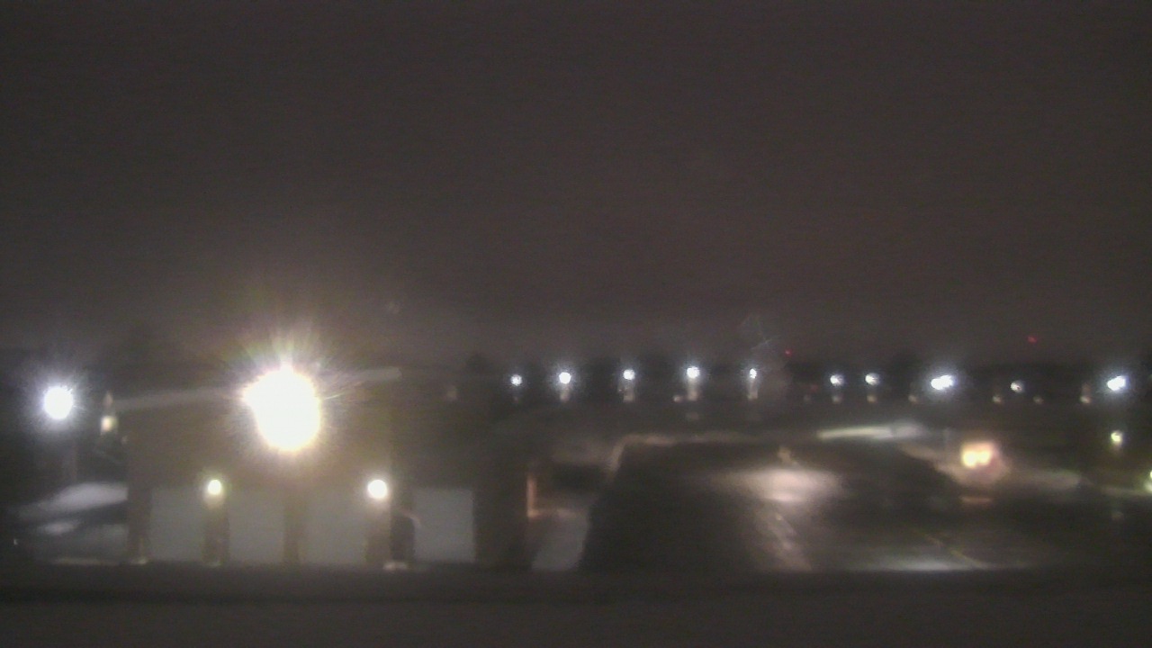 Thumbnail for current weather camera view from Marquardt MS in Glendale Heights, Illinois