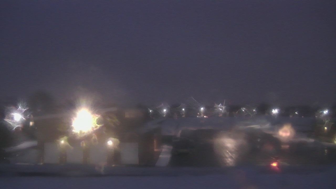 Thumbnail for current weather camera view from Marquardt MS in Glendale Heights, Illinois