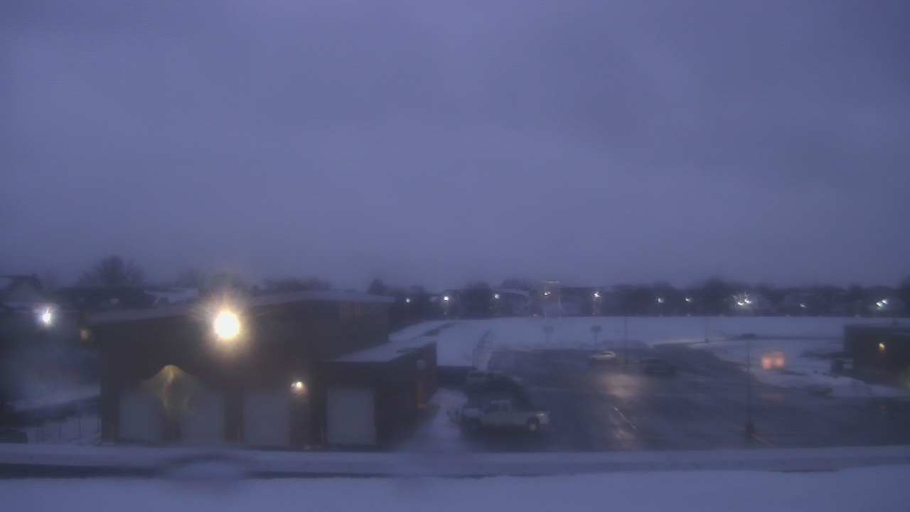 Thumbnail for current weather camera view from Marquardt MS in Glendale Heights, Illinois