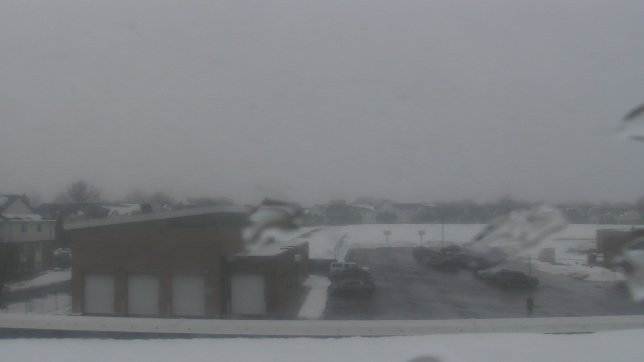Thumbnail for current weather camera view from Marquardt MS in Glendale Heights, Illinois