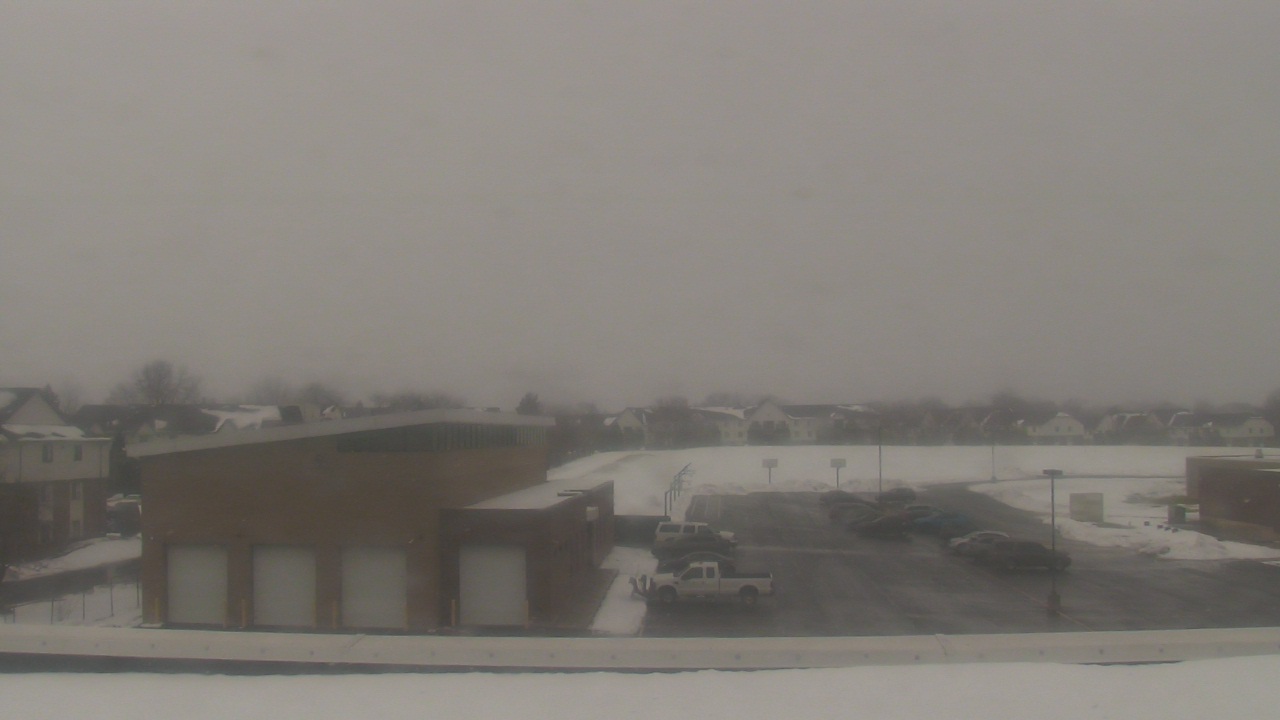Thumbnail for current weather camera view from Marquardt MS in Glendale Heights, Illinois