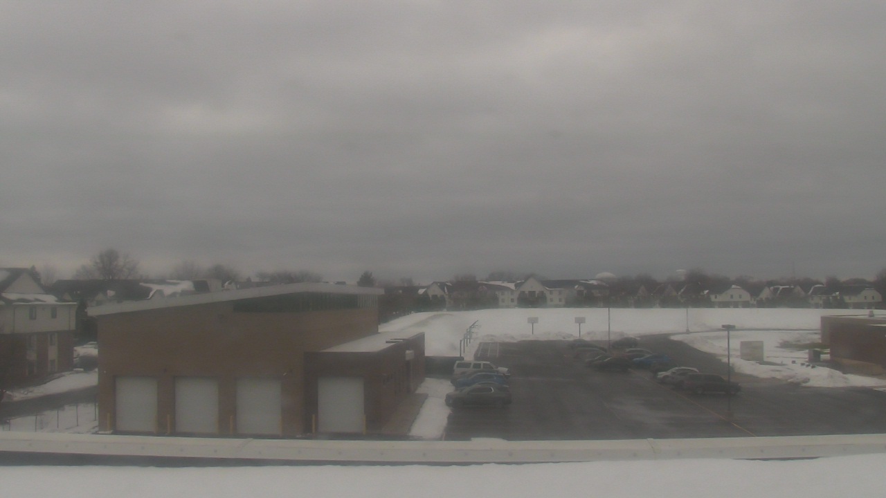 Thumbnail for current weather camera view from Marquardt MS in Glendale Heights, Illinois