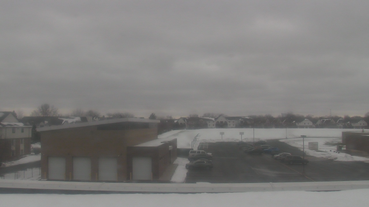 Thumbnail for current weather camera view from Marquardt MS in Glendale Heights, Illinois