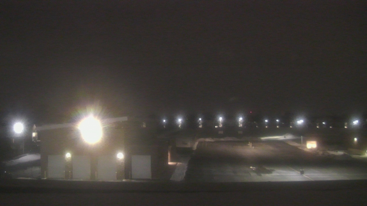 Thumbnail for current weather camera view from Marquardt MS in Glendale Heights, Illinois