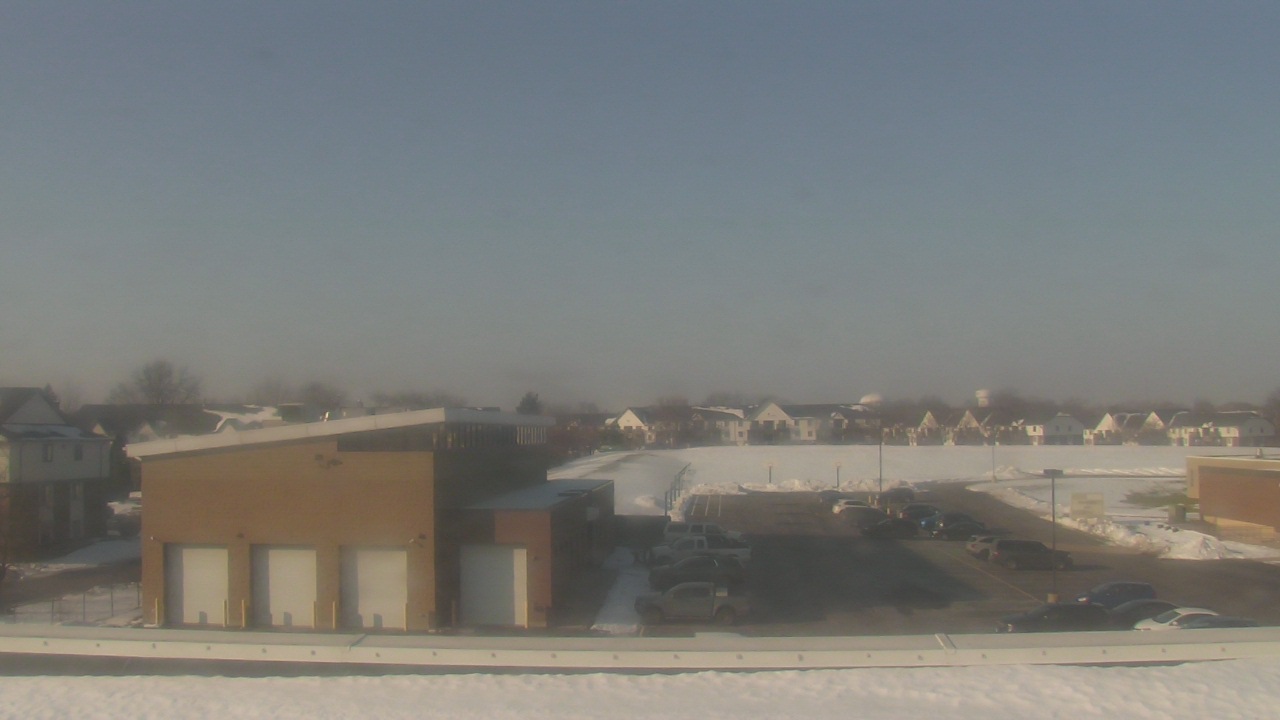 Thumbnail for current weather camera view from Marquardt MS in Glendale Heights, Illinois