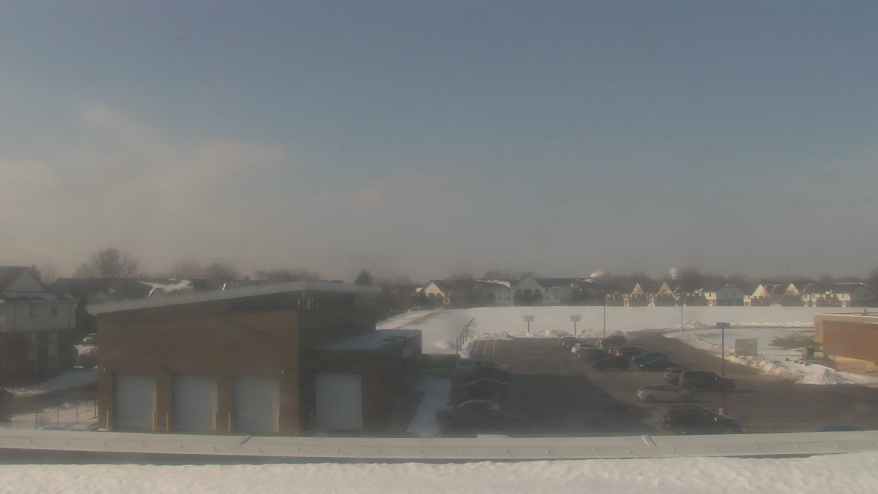 Thumbnail for current weather camera view from Marquardt MS in Glendale Heights, Illinois