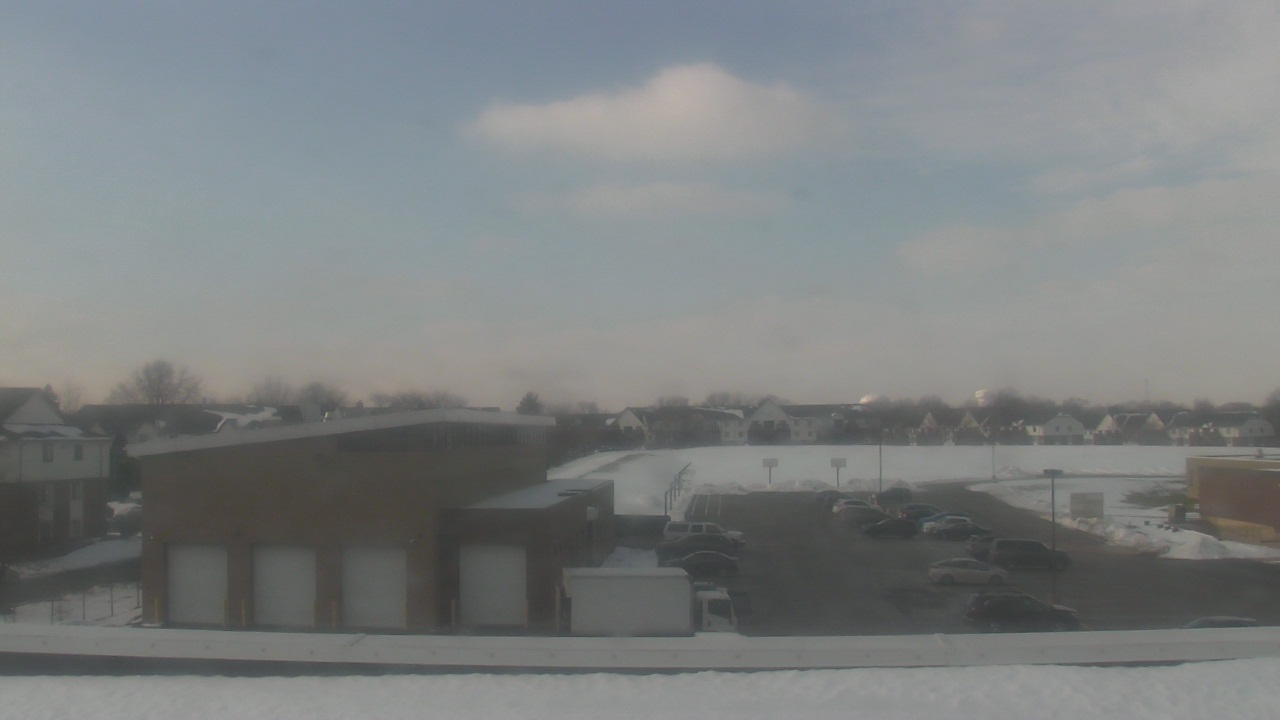 Thumbnail for current weather camera view from Marquardt MS in Glendale Heights, Illinois