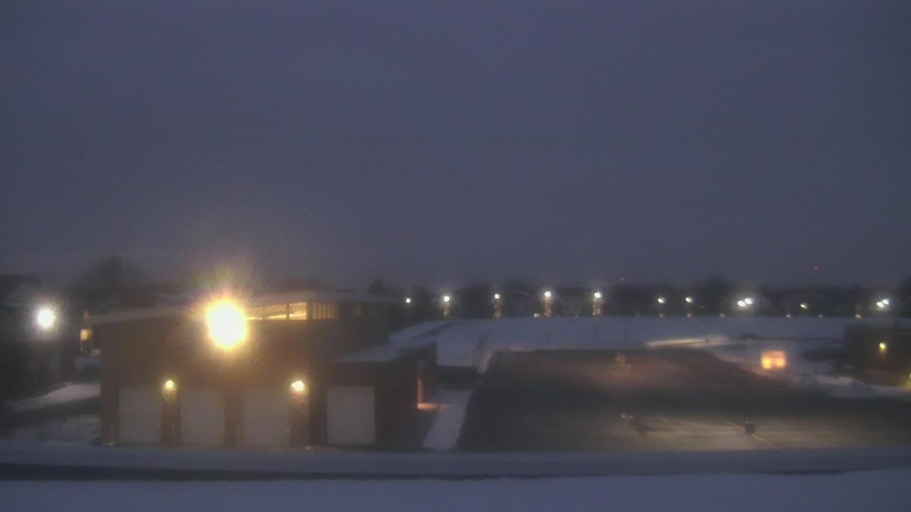 Thumbnail for current weather camera view from Marquardt MS in Glendale Heights, Illinois