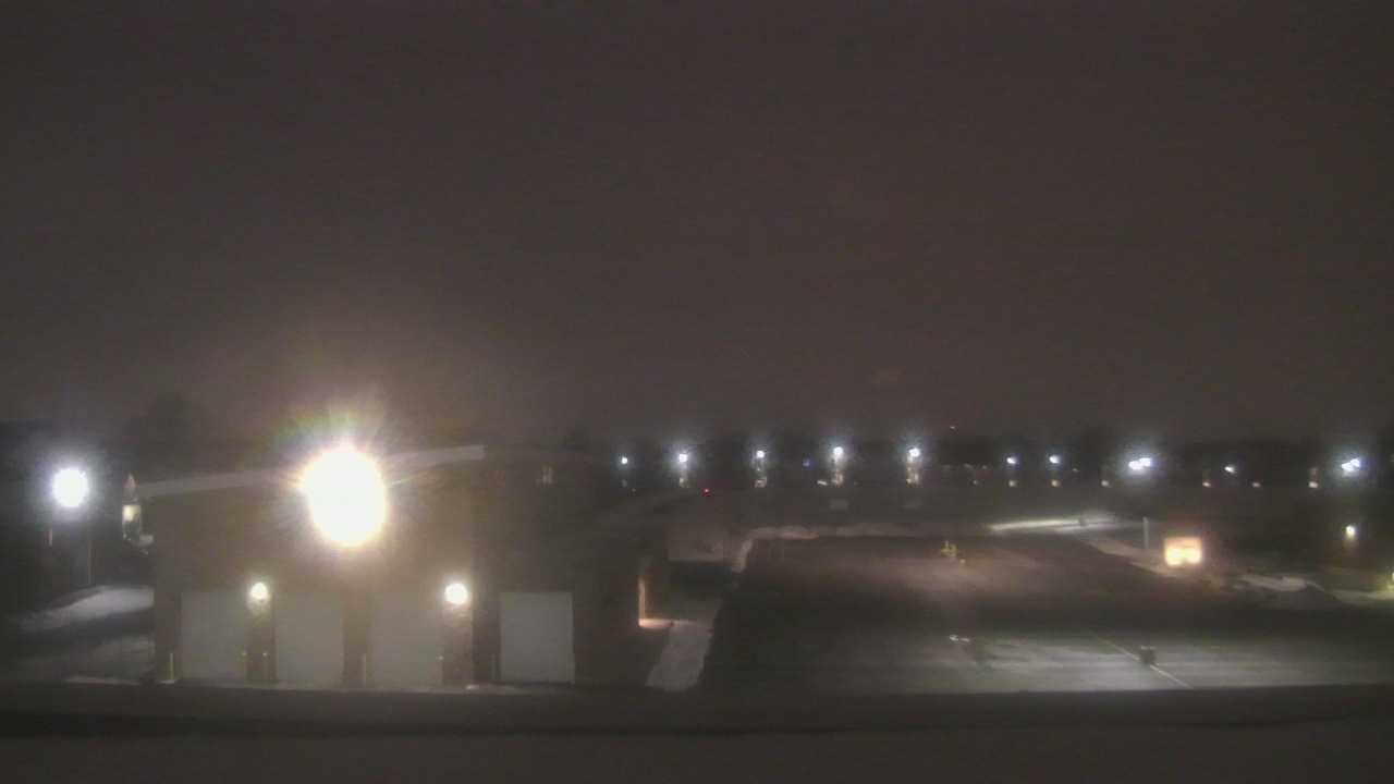 Thumbnail for current weather camera view from Marquardt MS in Glendale Heights, Illinois