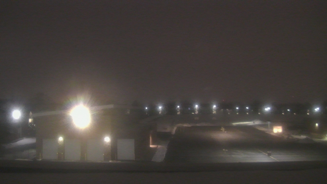 Thumbnail for current weather camera view from Marquardt MS in Glendale Heights, Illinois