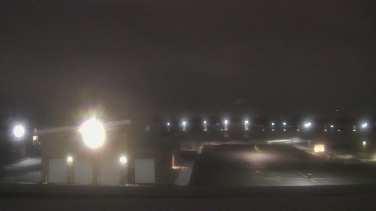 Thumbnail for current weather camera view from Marquardt MS in Glendale Heights, Illinois