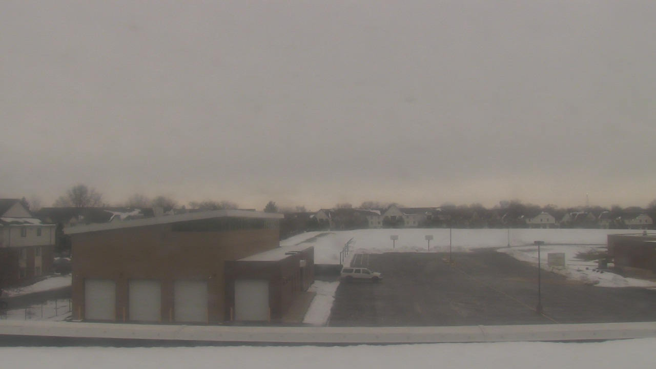 Thumbnail for current weather camera view from Marquardt MS in Glendale Heights, Illinois