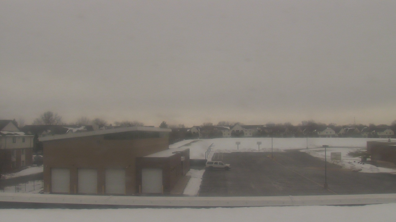 Thumbnail for current weather camera view from Marquardt MS in Glendale Heights, Illinois