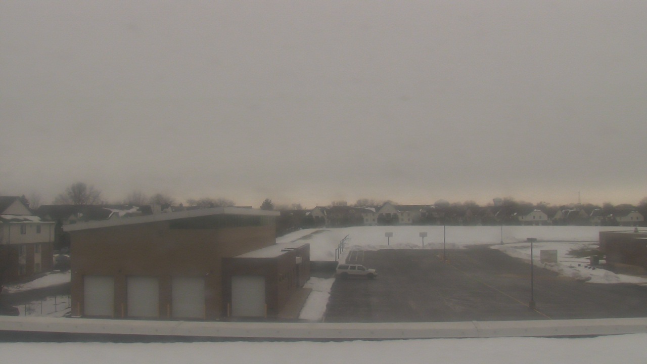 Thumbnail for current weather camera view from Marquardt MS in Glendale Heights, Illinois