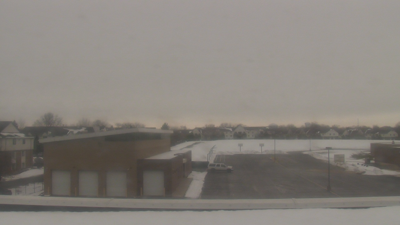 Thumbnail for current weather camera view from Marquardt MS in Glendale Heights, Illinois