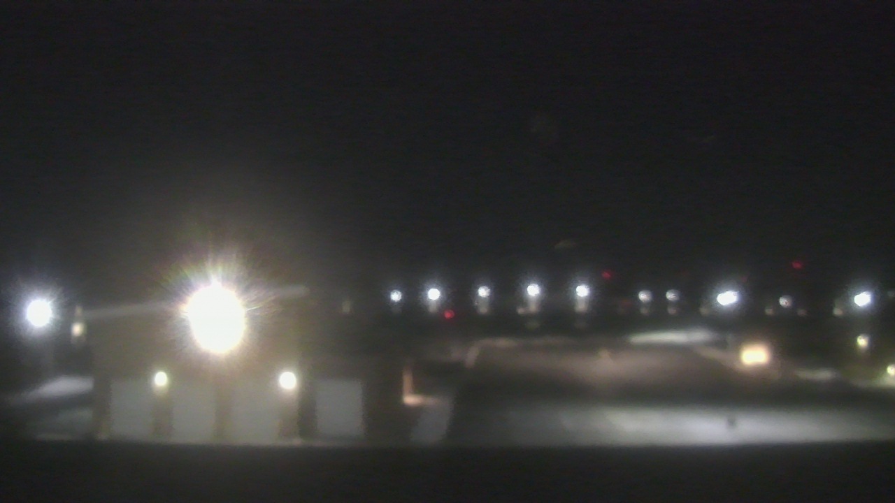 Thumbnail for current weather camera view from Marquardt MS in Glendale Heights, Illinois