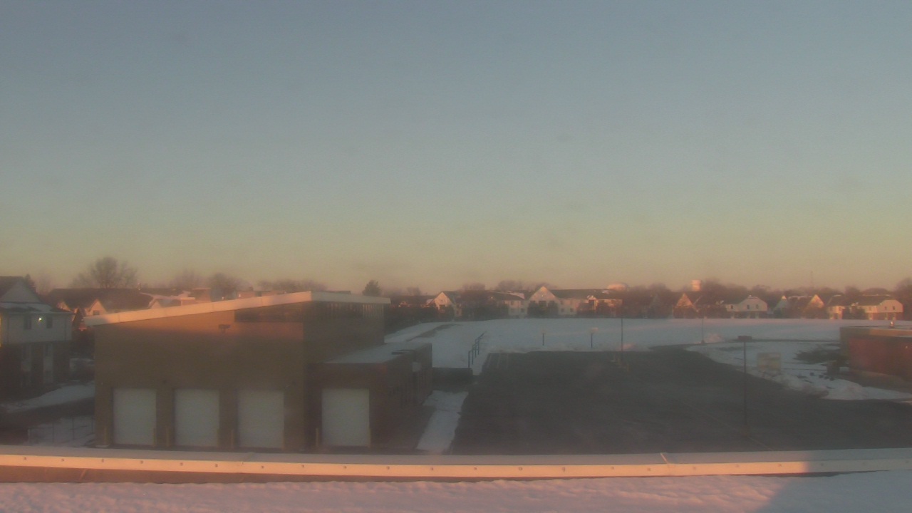 Thumbnail for current weather camera view from Marquardt MS in Glendale Heights, Illinois
