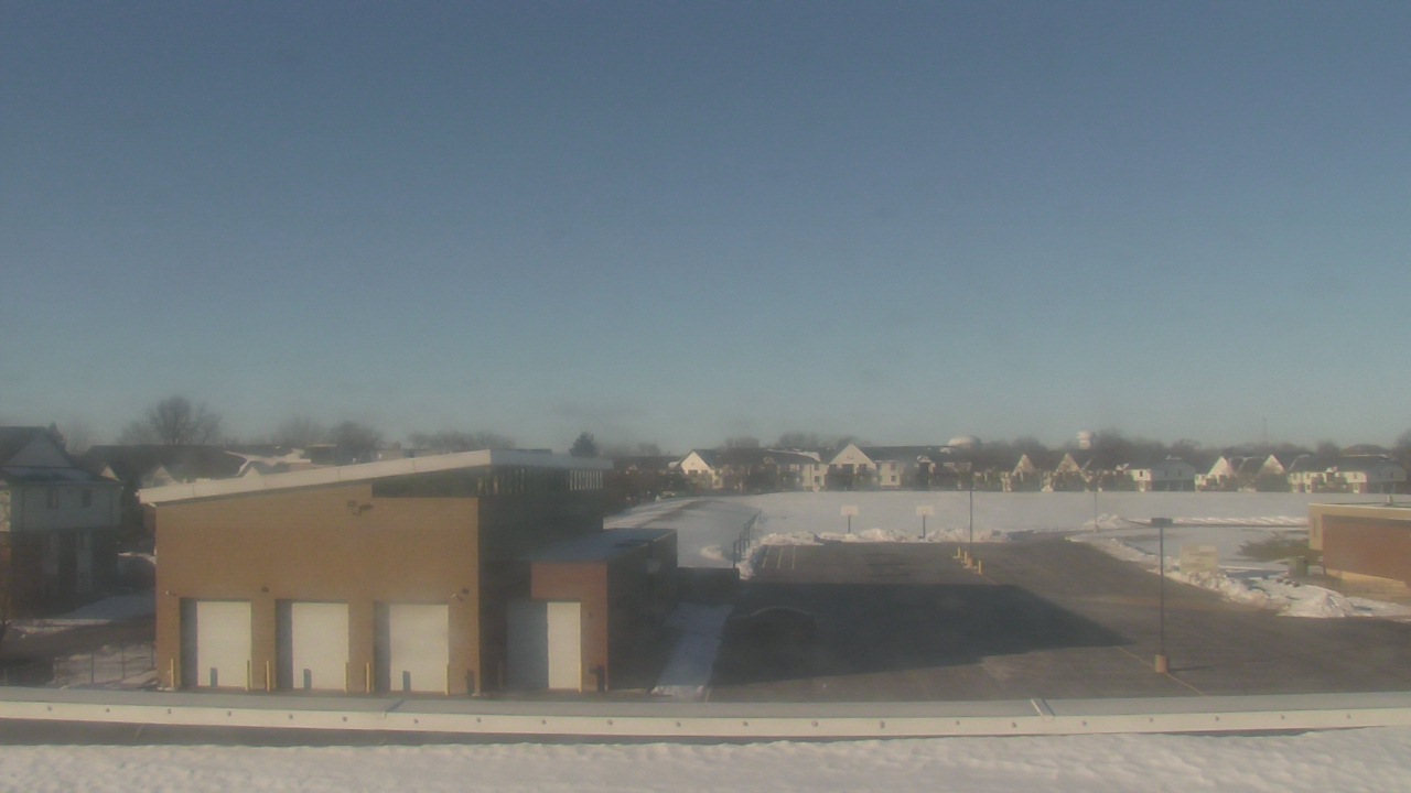Thumbnail for current weather camera view from Marquardt MS in Glendale Heights, Illinois