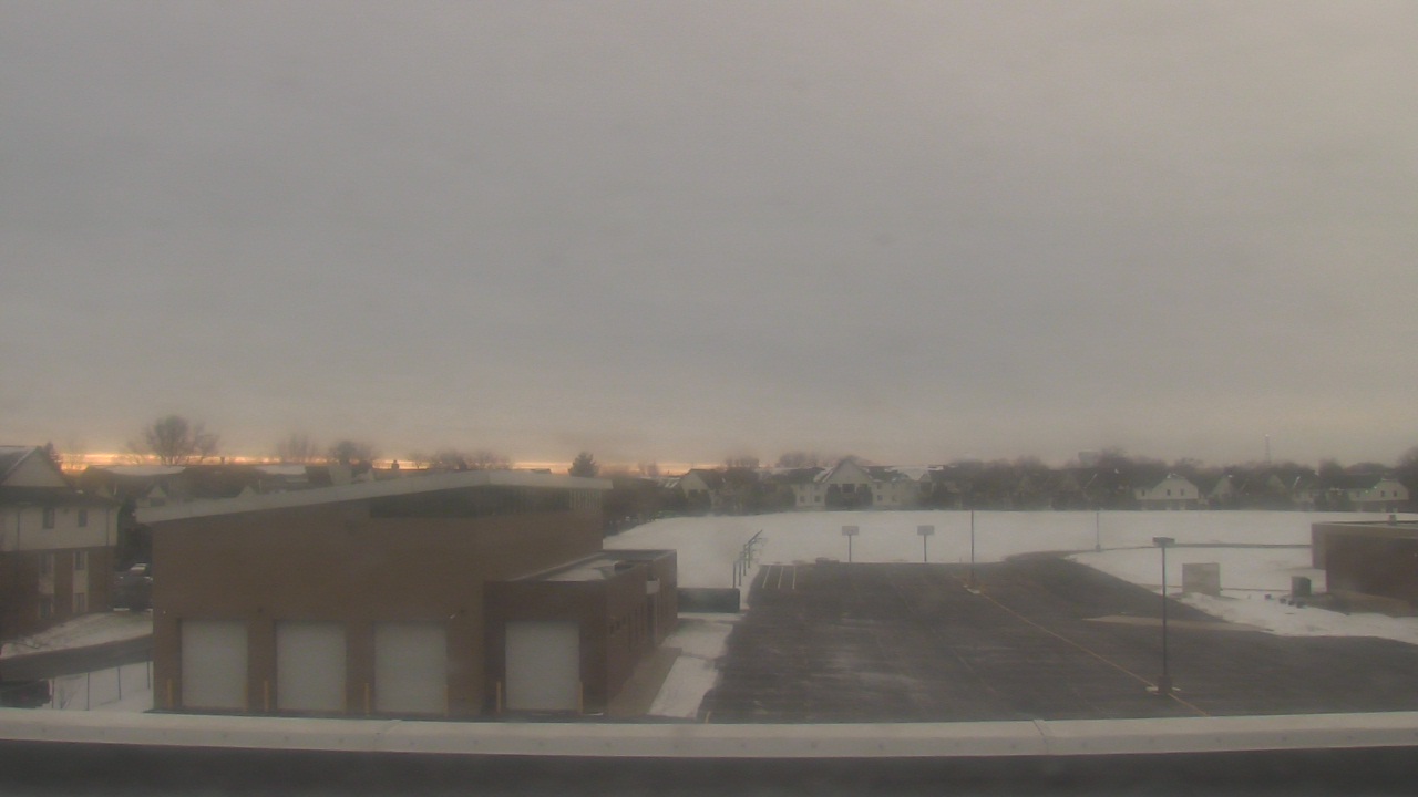 Thumbnail for current weather camera view from Marquardt MS in Glendale Heights, Illinois
