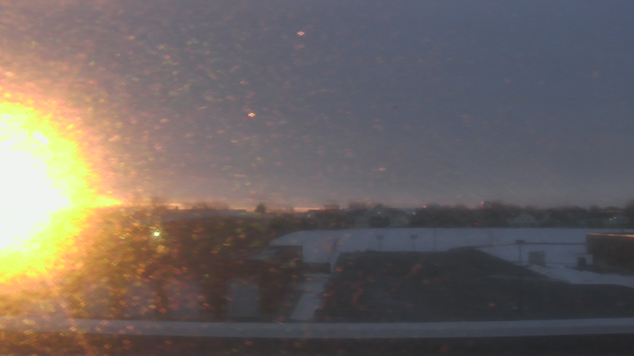 Thumbnail for current weather camera view from Marquardt MS in Glendale Heights, Illinois