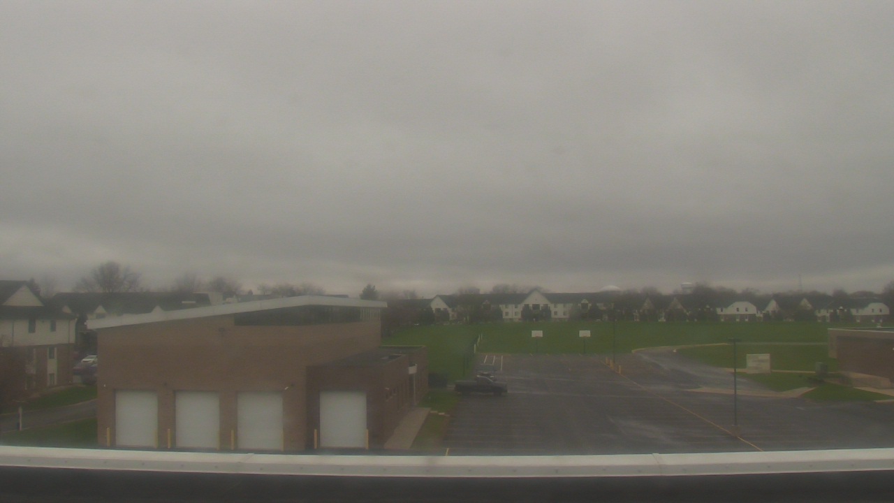 Thumbnail for current weather camera view from Marquardt MS in Glendale Heights, Illinois