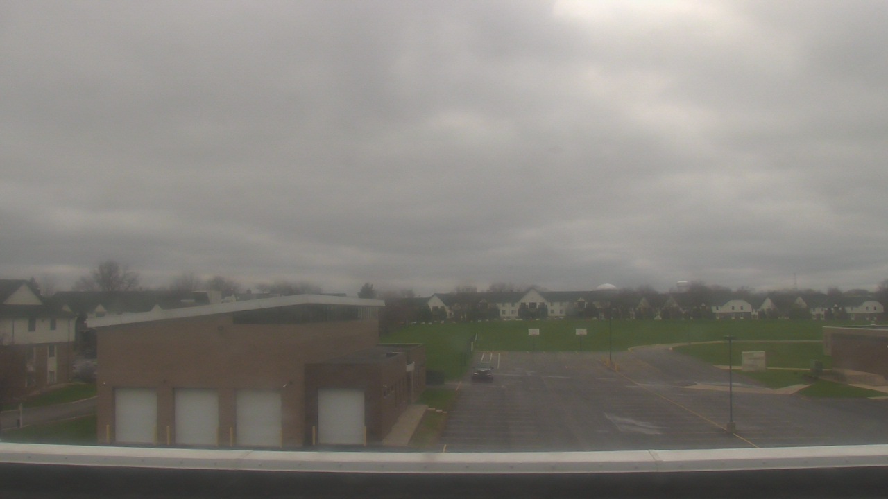 Thumbnail for current weather camera view from Marquardt MS in Glendale Heights, Illinois