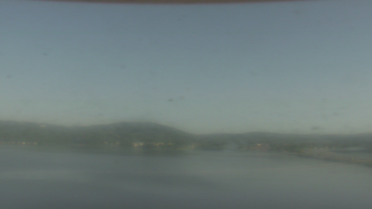 Thumbnail for current weather camera view from Wyndham Garden Lake Guntersville in Guntersville, Alabama