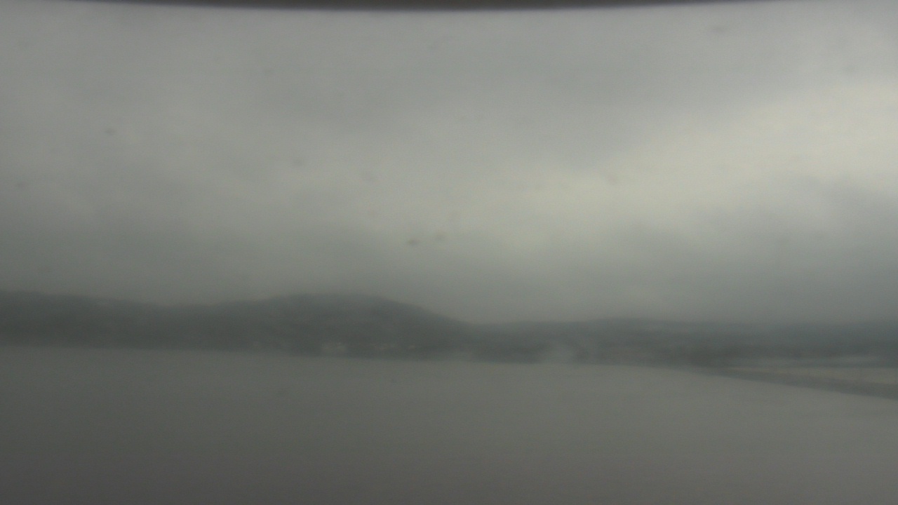 Thumbnail for current weather camera view from Wyndham Garden Lake Guntersville in Guntersville, Alabama