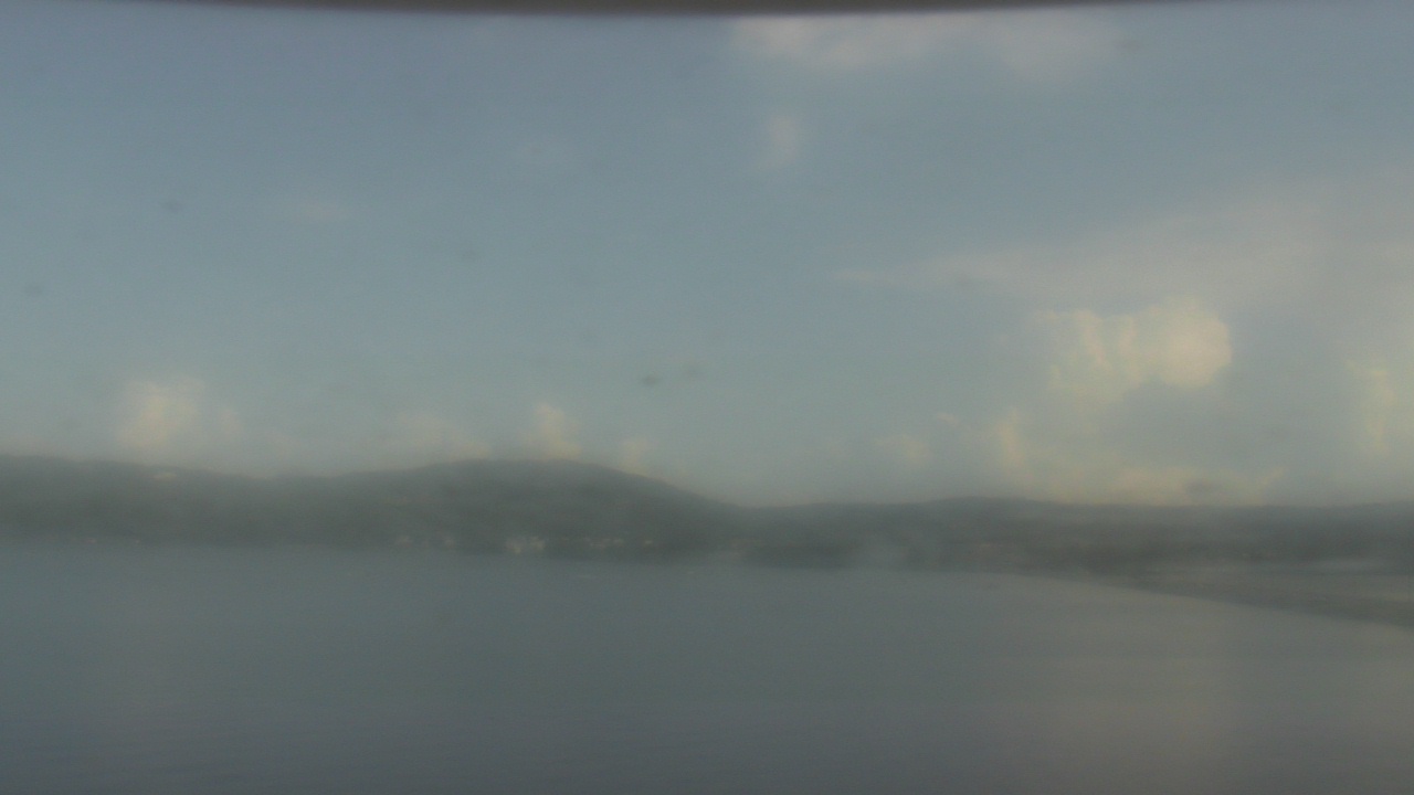 Thumbnail for current weather camera view from Wyndham Garden Lake Guntersville in Guntersville, Alabama