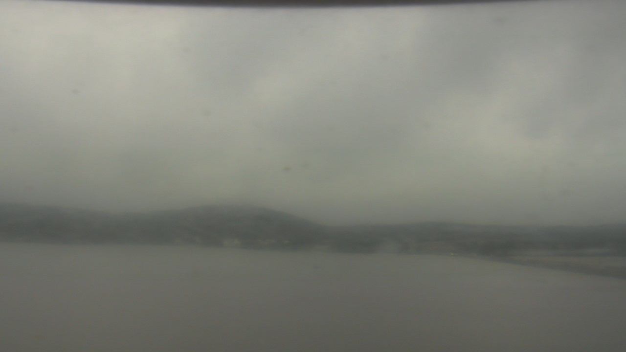 Thumbnail for current weather camera view from Wyndham Garden Lake Guntersville in Guntersville, Alabama